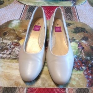 SIZE 7.5 AIR FLEX FLAT SHOES